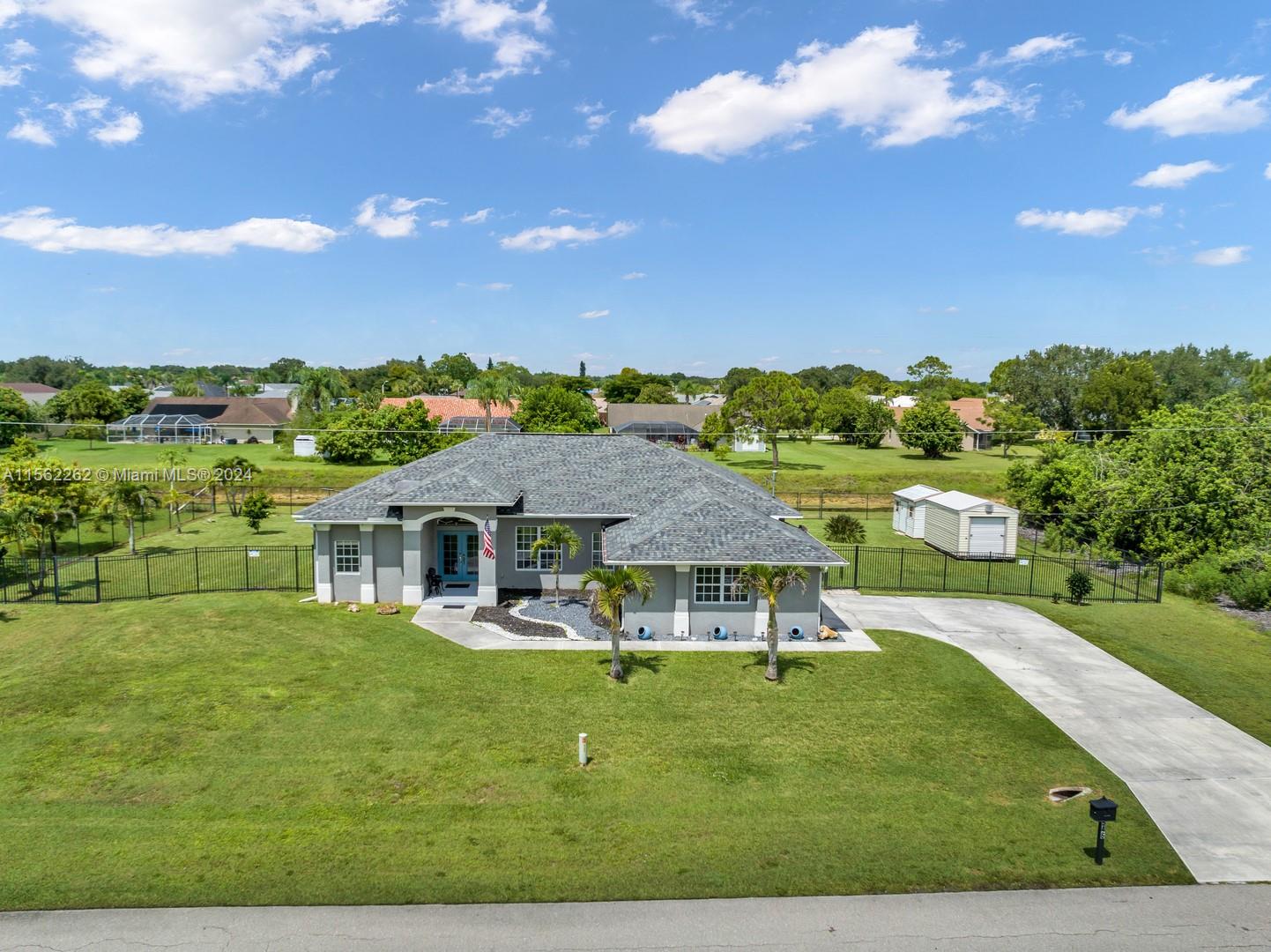 546 Empire Avenue S Lehigh Acres FL 33974