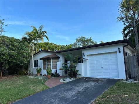 8710 SW 192nd Terrace Cutler Bay FL 33157