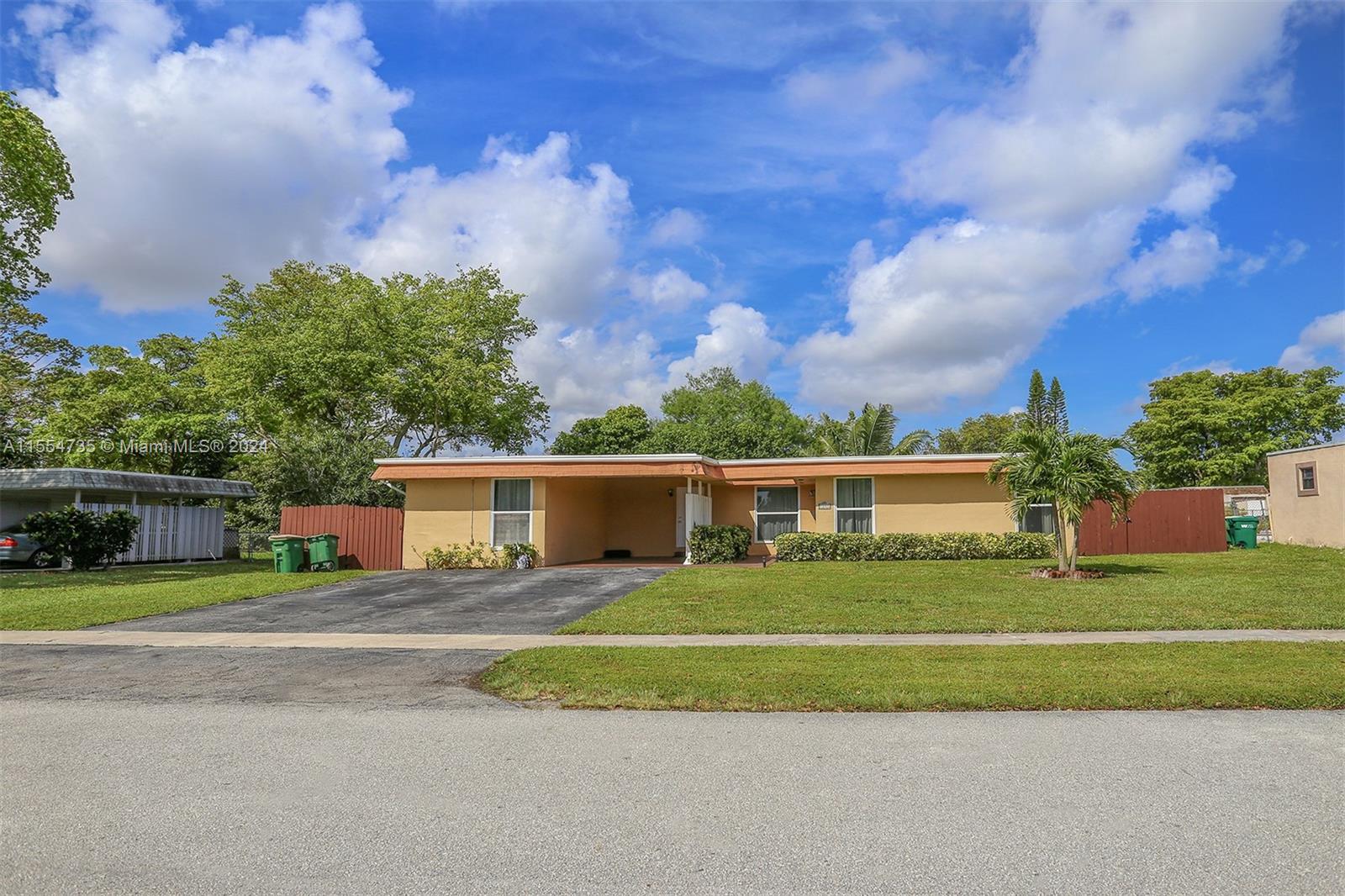 7805 NW 68th Terrace Tamarac FL 33321