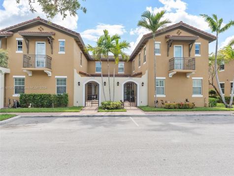 1410 SW 147th Terrace Pembroke Pines FL 33027