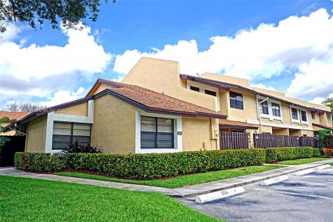 250 SW 97th Avenue Pembroke Pines FL 33025