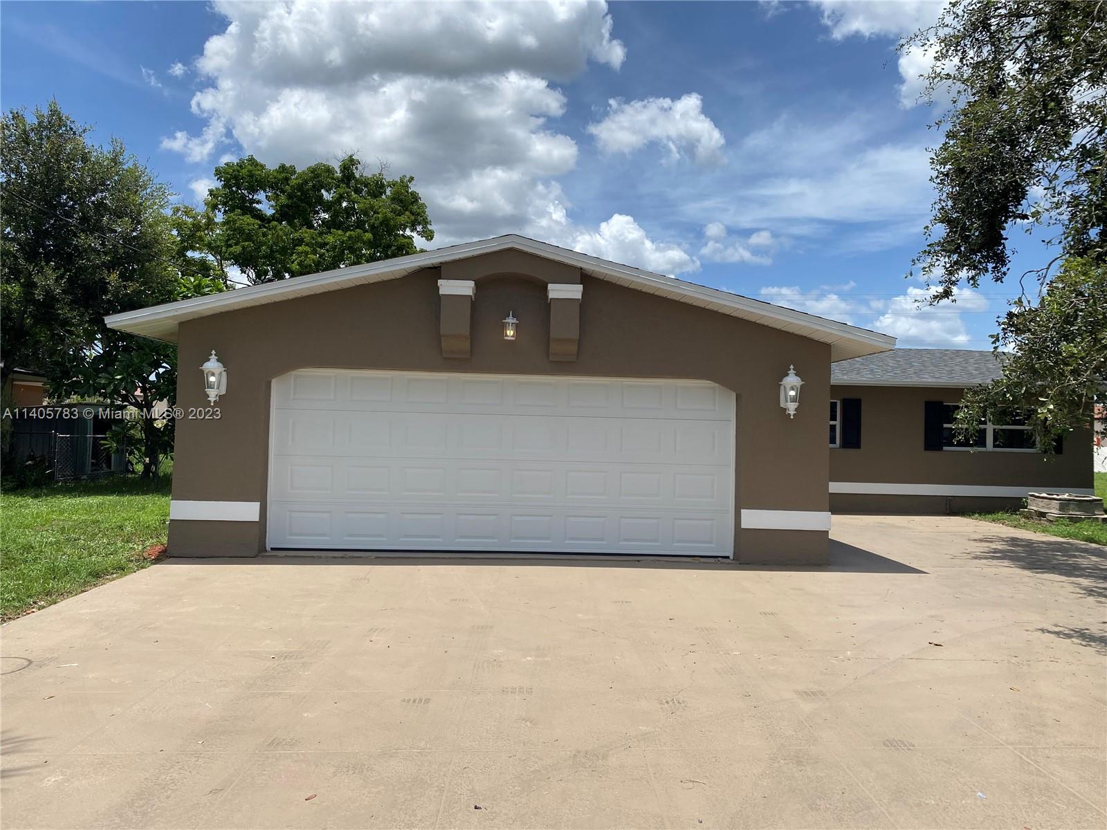 1335 NE Pine Island Lane Cape Coral FL 33909