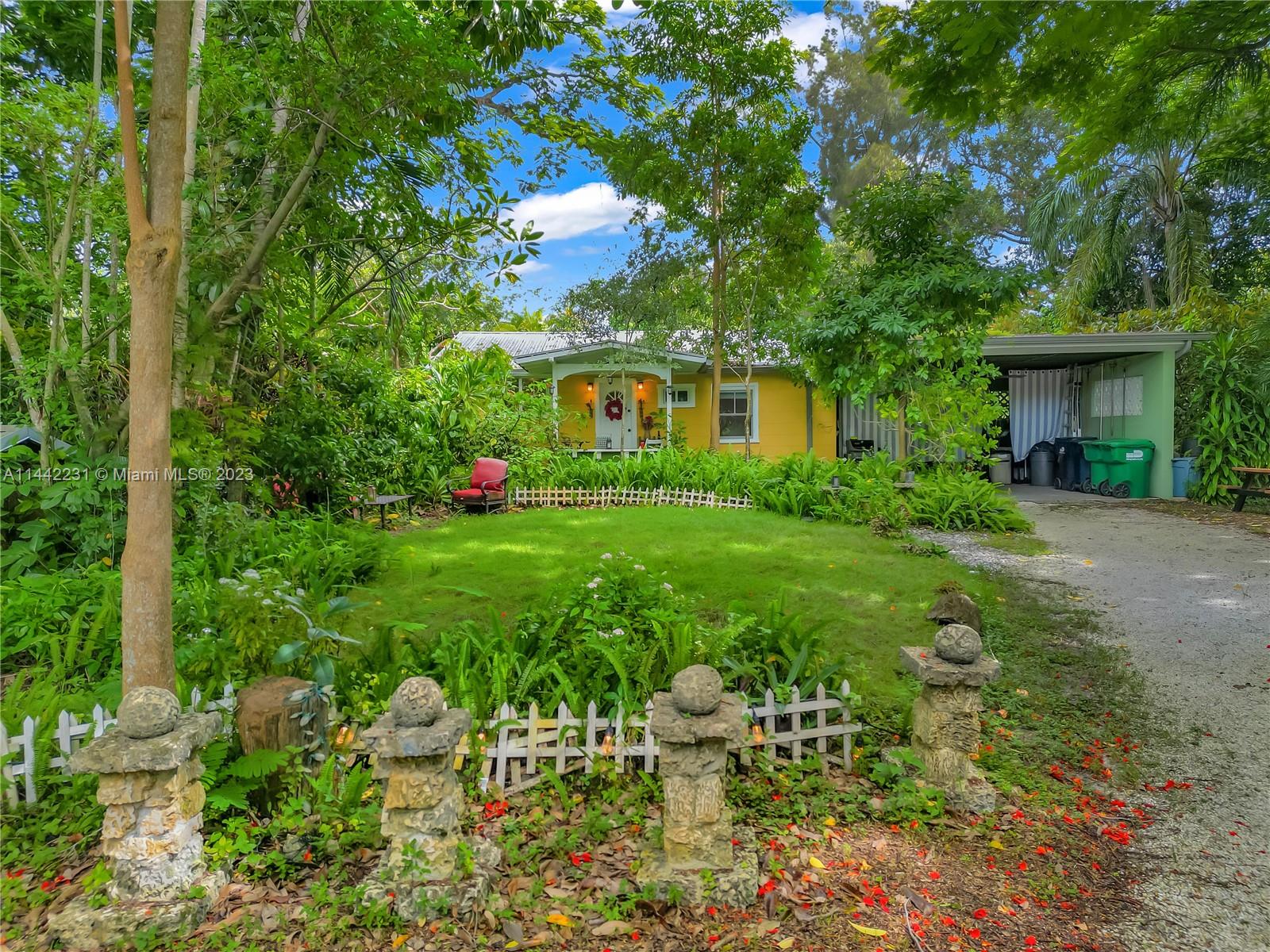 7997 SW 98th Terrace Miami FL 33156