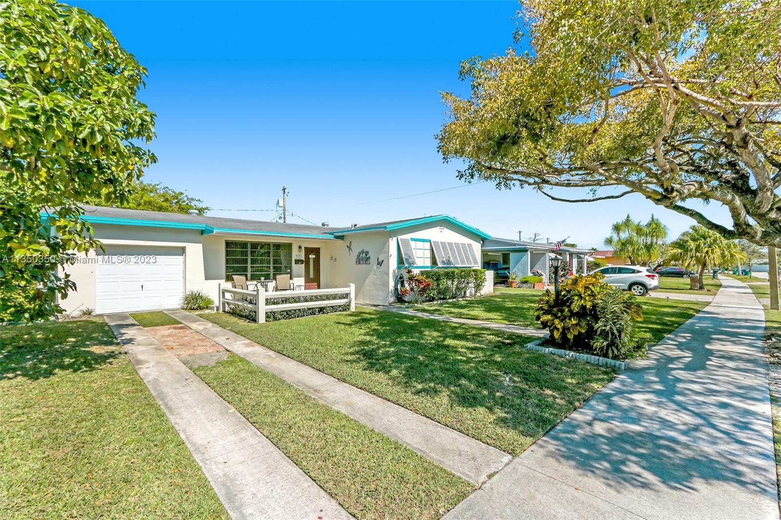 9395 Nassau Drive Cutler Bay FL 33189