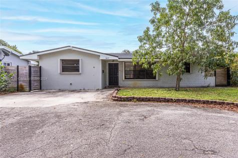 6630 Arthur Street Hollywood FL 33024