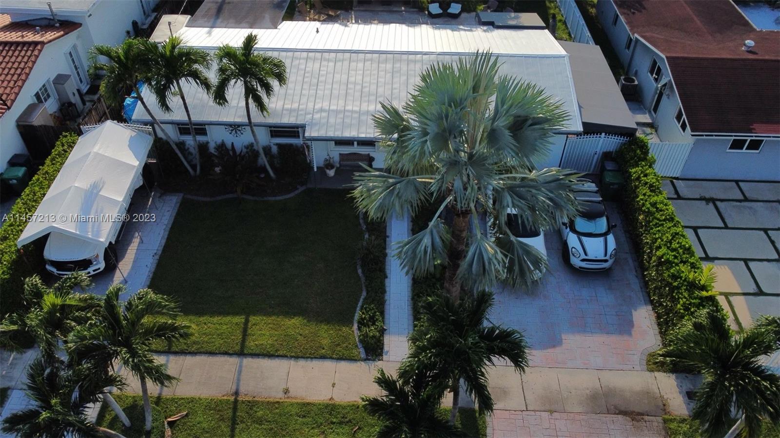 4240 SW 98th Court Miami FL 33165