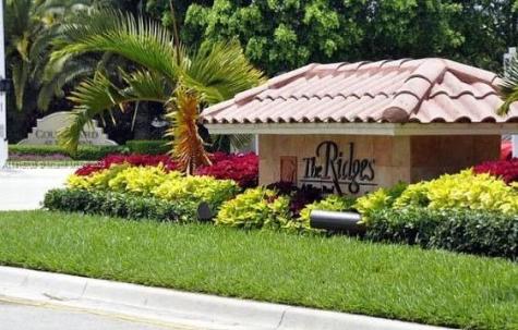 3748 Oak Ridge Circle Weston FL 33331