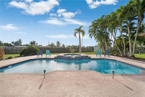 10560 SW 140th Road Miami FL 33176