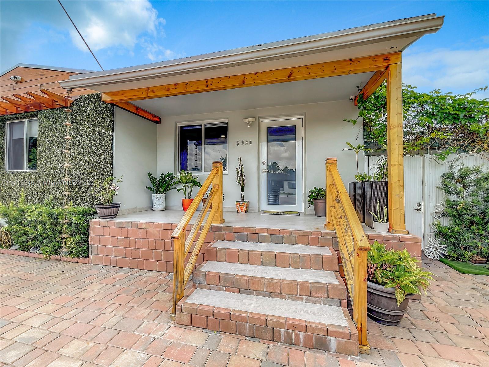 5930 SW 7th Street Miami FL 33144