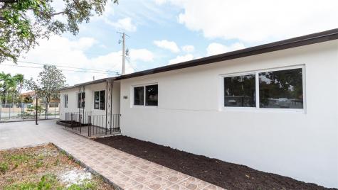 1465 NW 34th Avenue Miami FL 33125