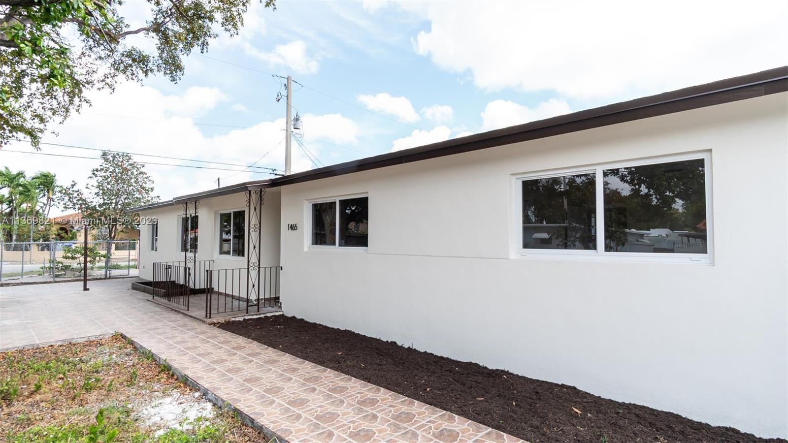 1465 NW 34th Avenue Miami FL 33125