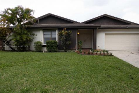 13463 SW 108th Street Circle N Miami FL 33186