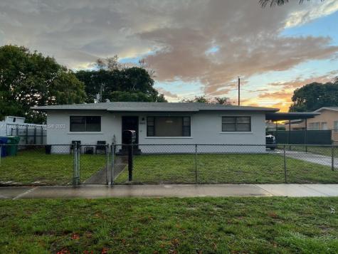 18610 NW 42nd Avenue Miami Gardens FL 33055