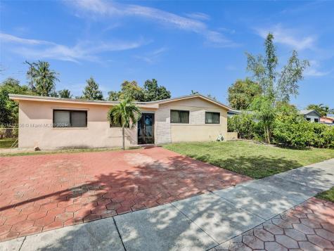471 NE 180th Drive North Miami Beach FL 33162
