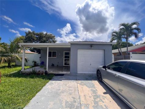 4280 Purdy Lane Palm Springs FL 33406