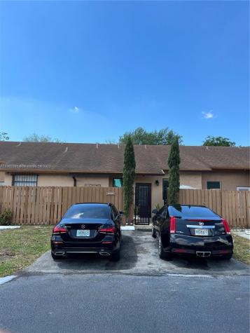 19256 NW 67th Place Hialeah FL 33015