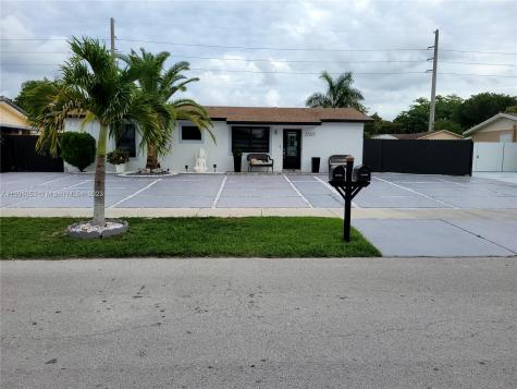 25325 SW 127th Court Homestead FL 33032