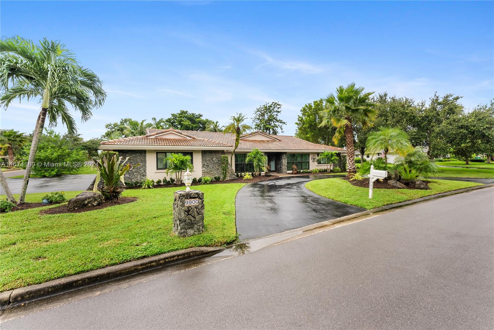 9900 NW 14th Court Coral Springs FL 33071