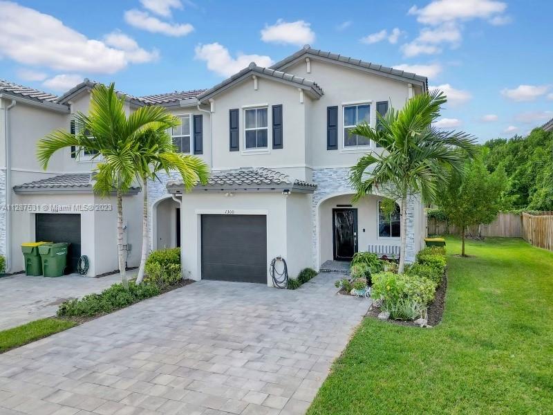 1300 SE 26th Terrace Homestead FL 33035