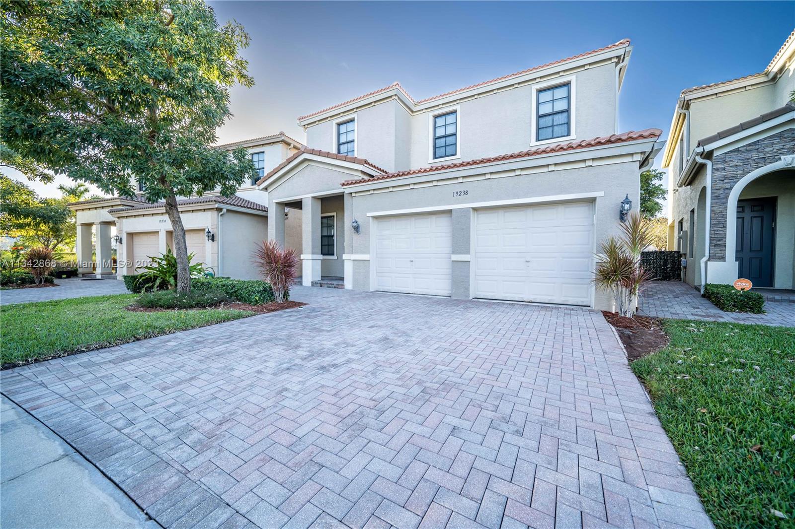19238 NE 6th Avenue Miami FL 33179