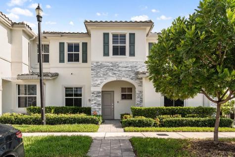 2707 SE 15th Court Homestead FL 33035