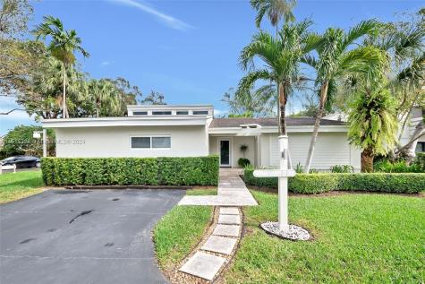 9213 SW 78th Place Miami FL 33156
