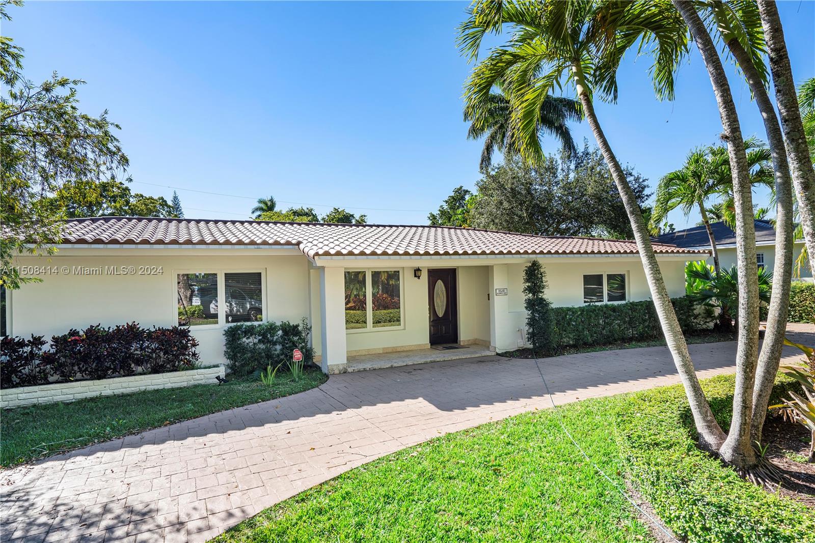 1528 Robbia Avenue Coral Gables FL 33146