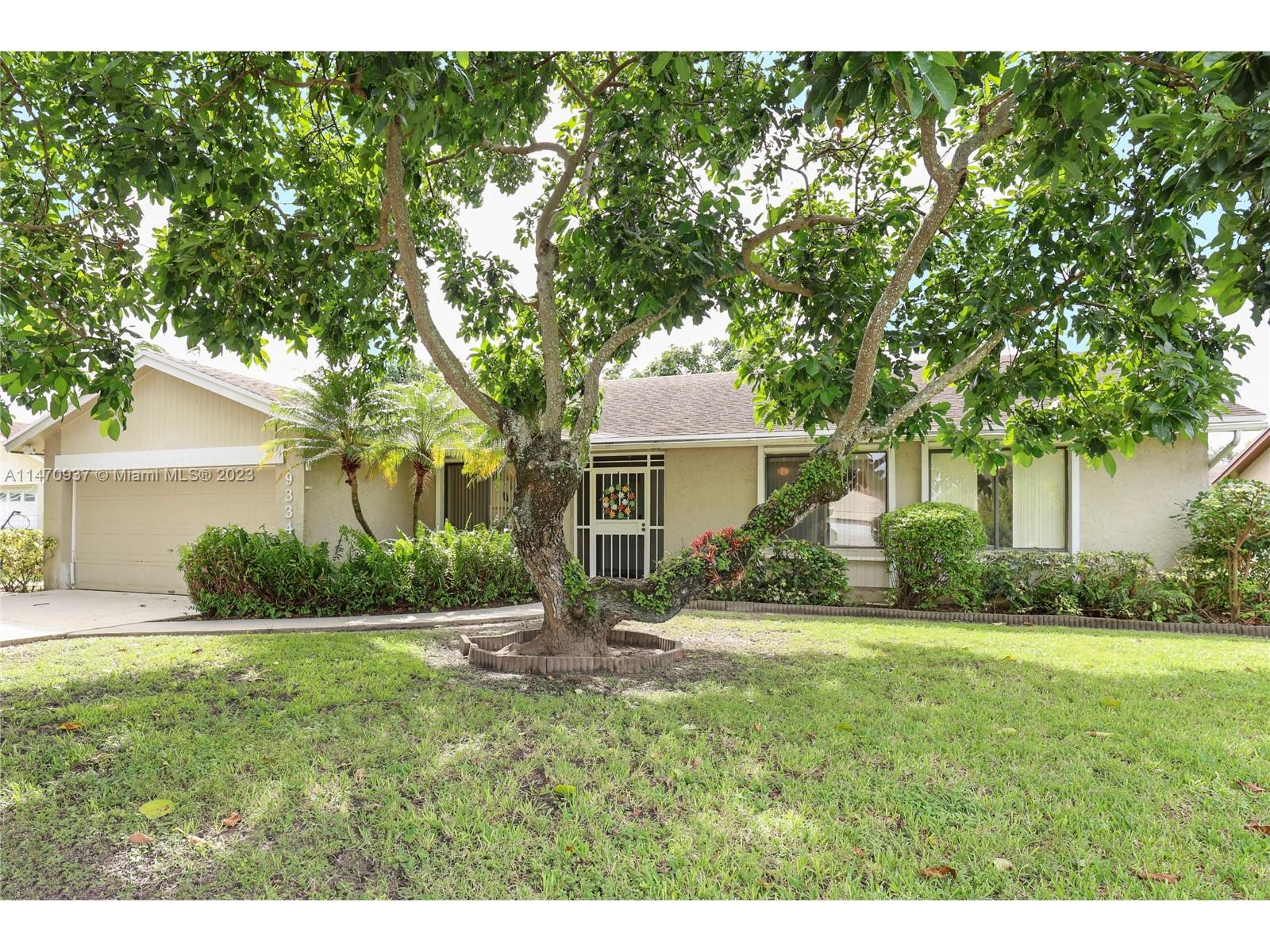 9334 SW 171st Terrace Palmetto Bay FL 33157