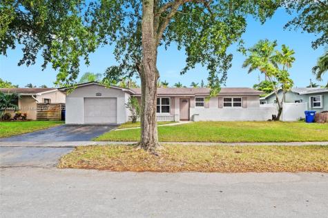 11271 NW 23rd Street Pembroke Pines FL 33026