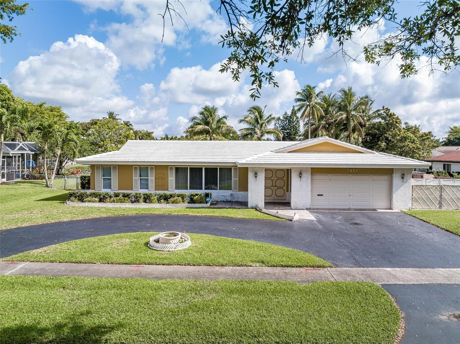 7461 SW 9th Street Plantation FL 33317