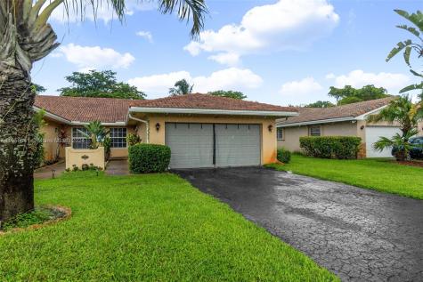 2991 NW 103rd Lane Coral Springs FL 33065
