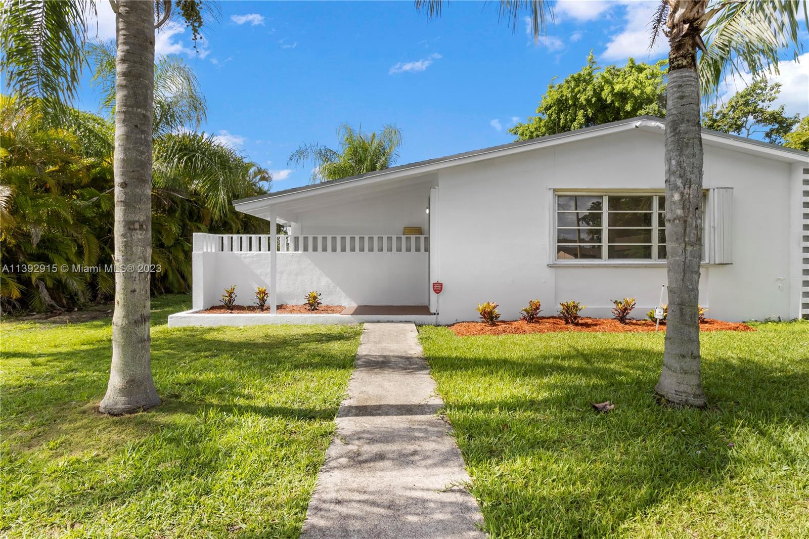 9712 SW 165th Street Miami FL 33157