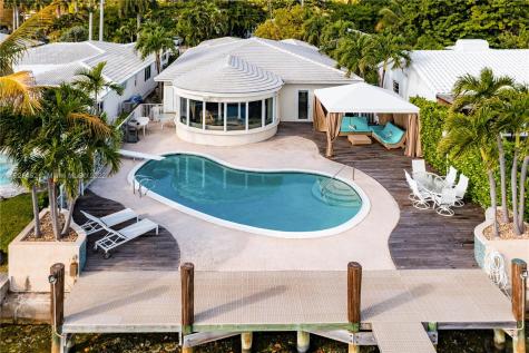 1666 Bay Drive Miami Beach FL 33141