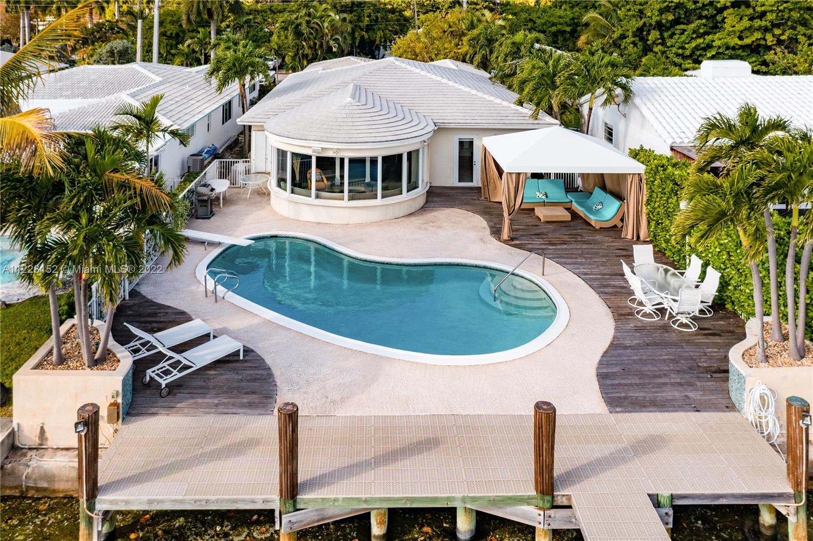 1666 Bay Drive Miami Beach FL 33141