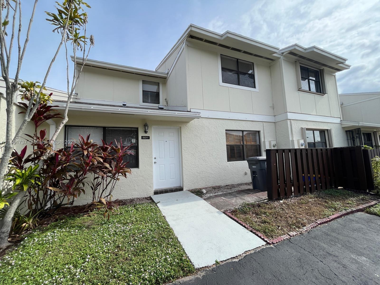 16311 Country Lake Circle Delray Beach FL 33484