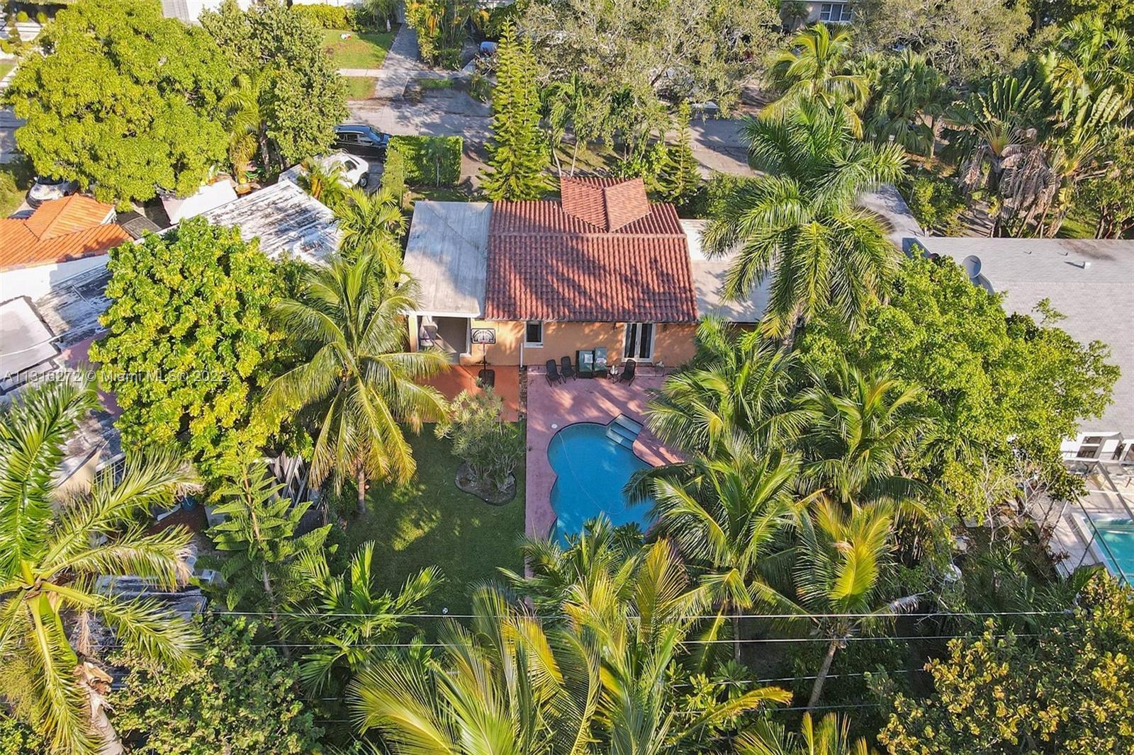 2052 Alamanda Drive North Miami FL 33181
