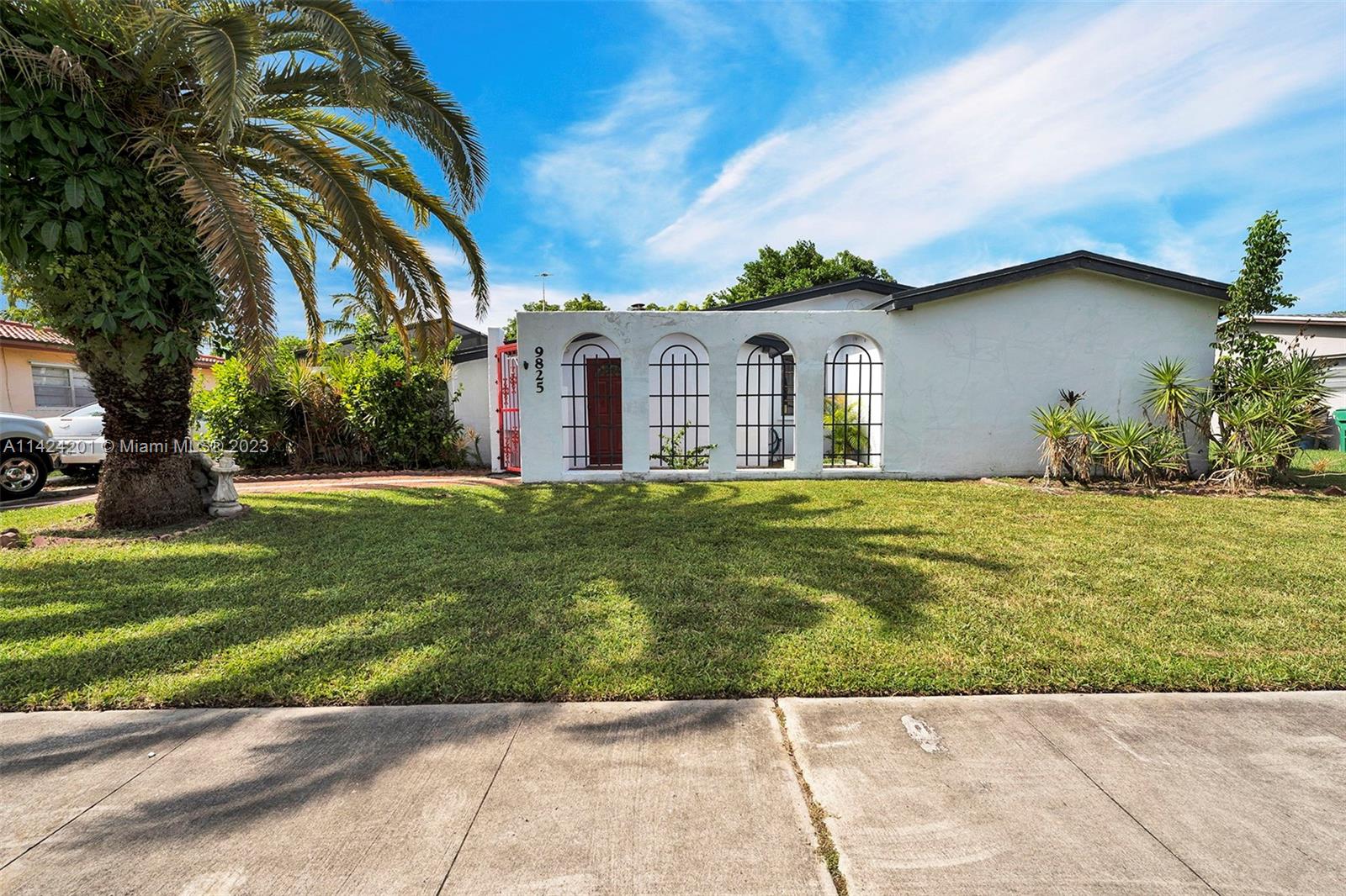 9825 Pan American Drive Cutler Bay FL 33189