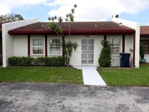 5318 SW 141st Avenue Miami FL 33175