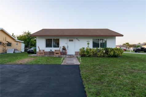 9701 NW 70th Street Tamarac FL 33321