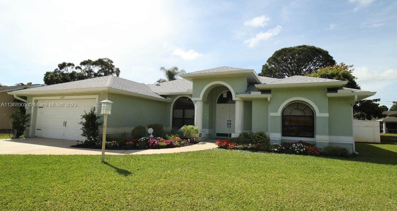 1632 SE Grapeland Avenue Port St. Lucie FL 34952
