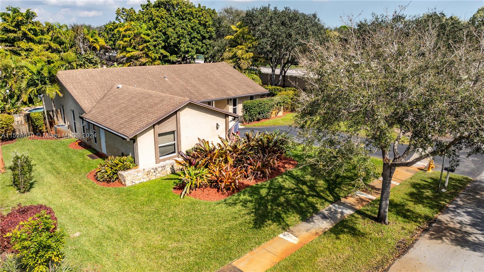9061 NW 12th Street Plantation FL 33322