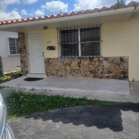 10410 SW 24th Street Miami FL 33165