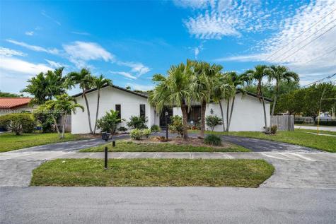 2604 SW 108th Court Miami FL 33165