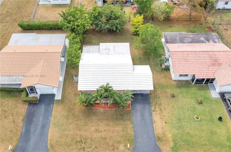 9702 NW 70th Court Tamarac FL 33321