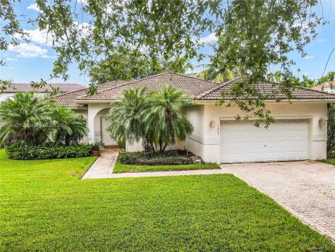 15865 SW 149th Lane Miami FL 33196