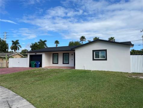 10715 SW 168th Terrace Miami FL 33157