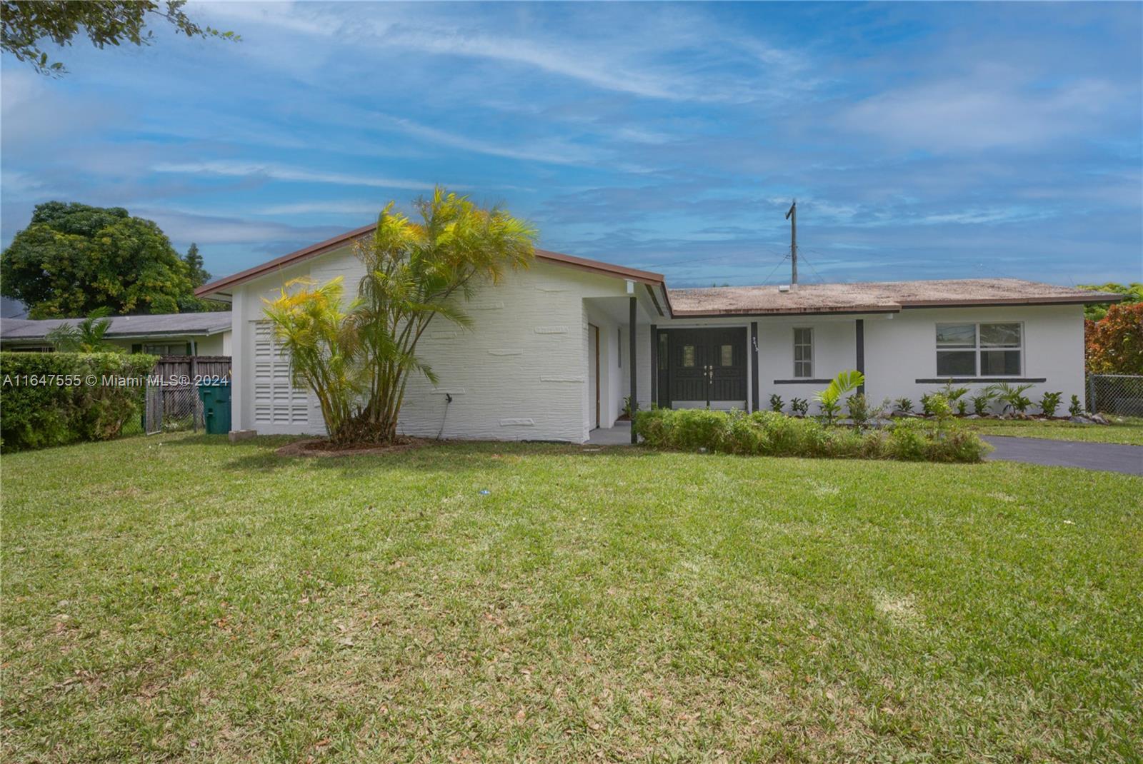 19615 Lenaire Drive Cutler Bay FL 33157