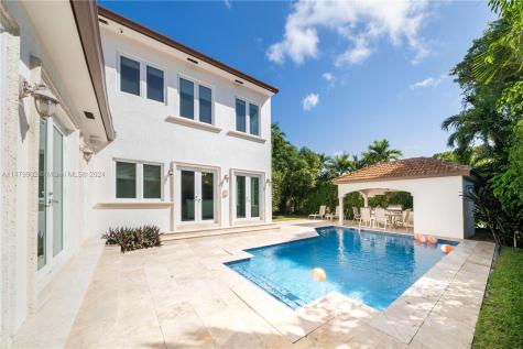3103 N Bay Road Miami Beach FL 33140