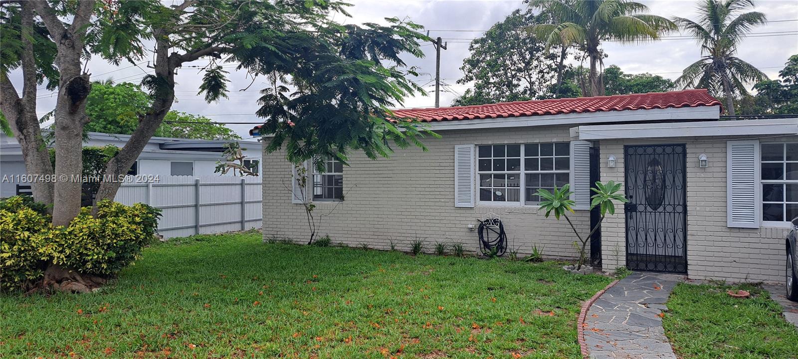 12320 NW 1st Court North Miami FL 33168