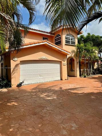 8921 SW 44th Street Miami FL 33165